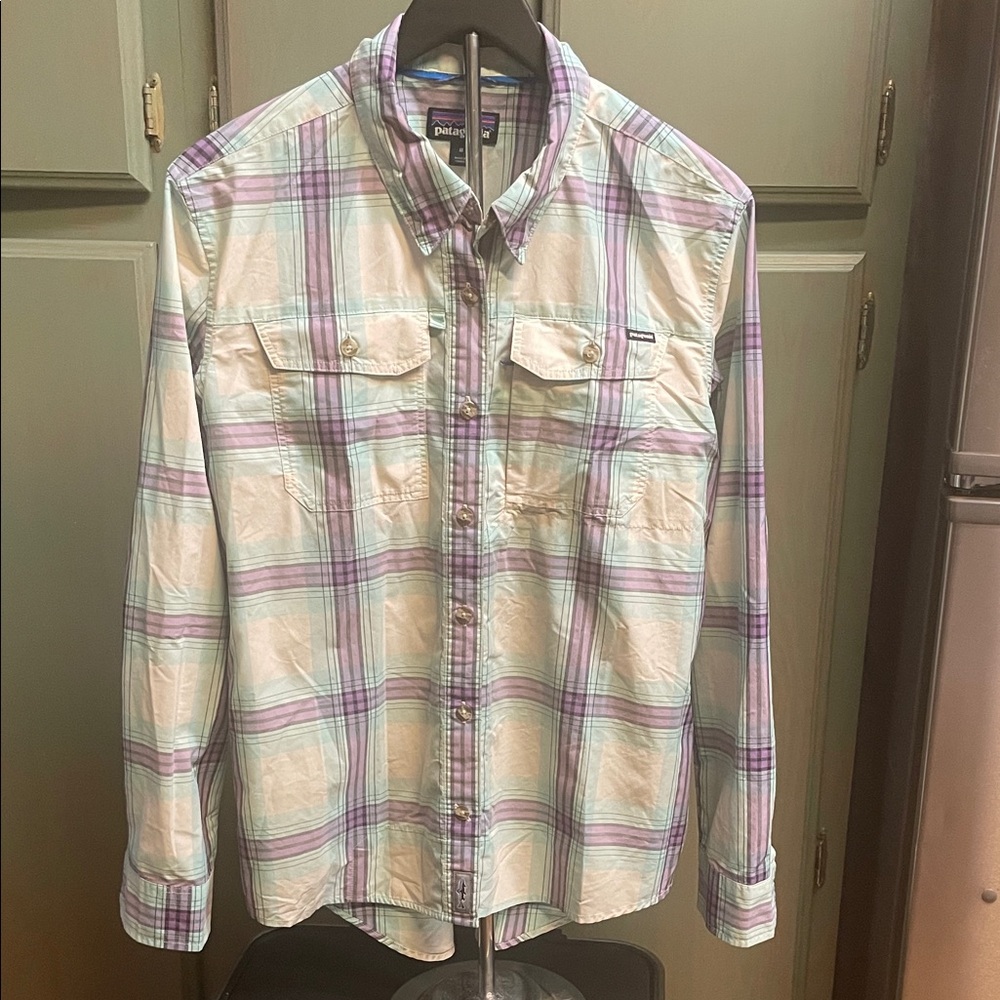 Patagonia ladies shirt